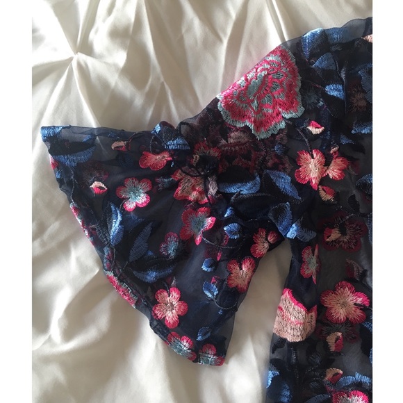 Zara Mesh Embroidered Floral Top - Picture 6 of 6